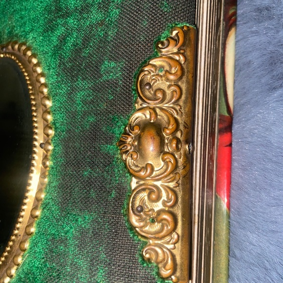 Antique Velvet Photo Album With Many Cabinet Cards 1800's/Early 1900's - Picture 5 of 17